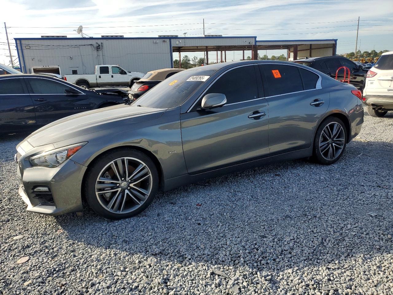 INFINITI Q50 PREMIU 2016