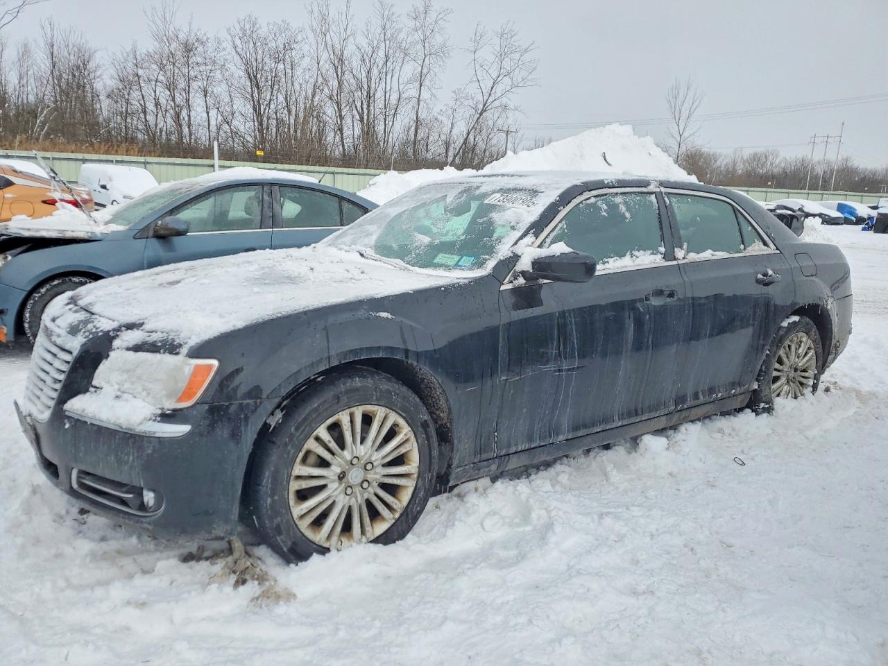 CHRYSLER 300 2013
