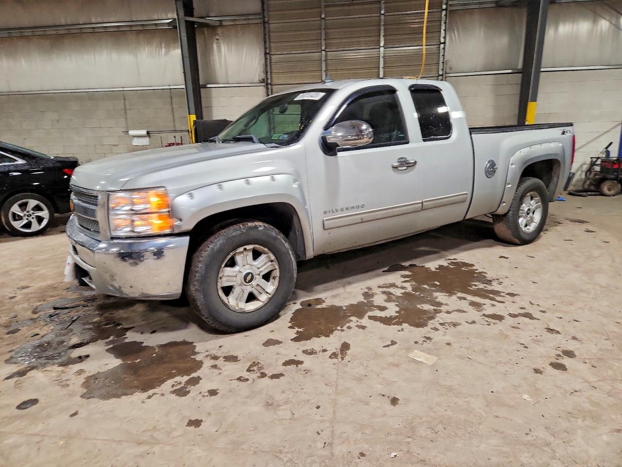 CHEVROLET SILVERADO 2013