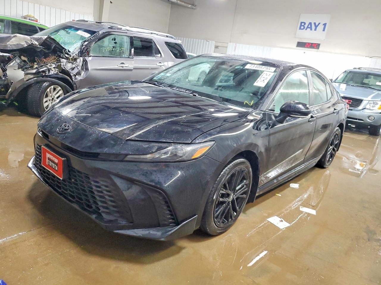 TOYOTA CAMRY 2025