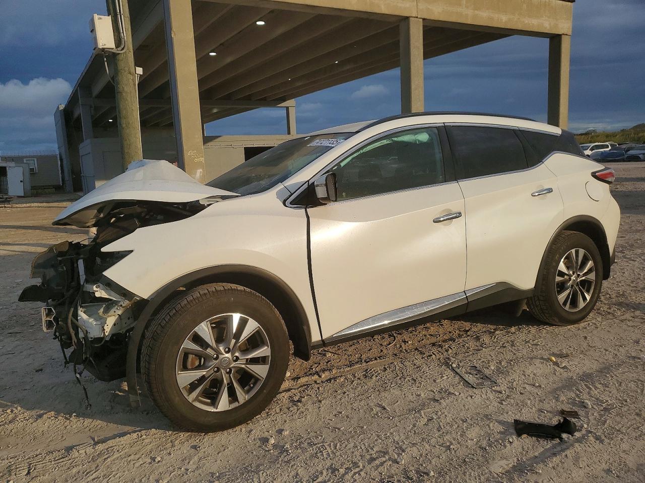 NISSAN MURANO 2016