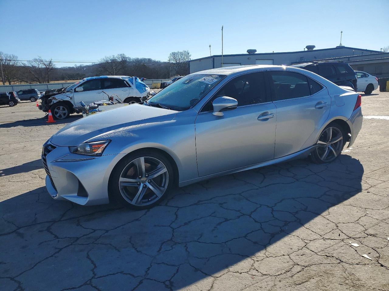 LEXUS IS 2019