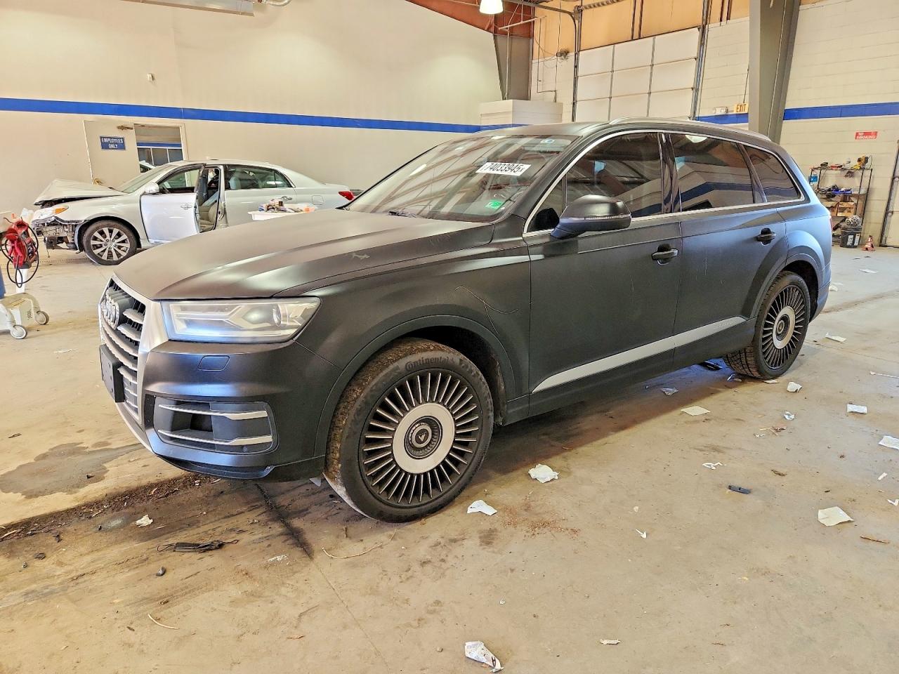 AUDI Q7 2017