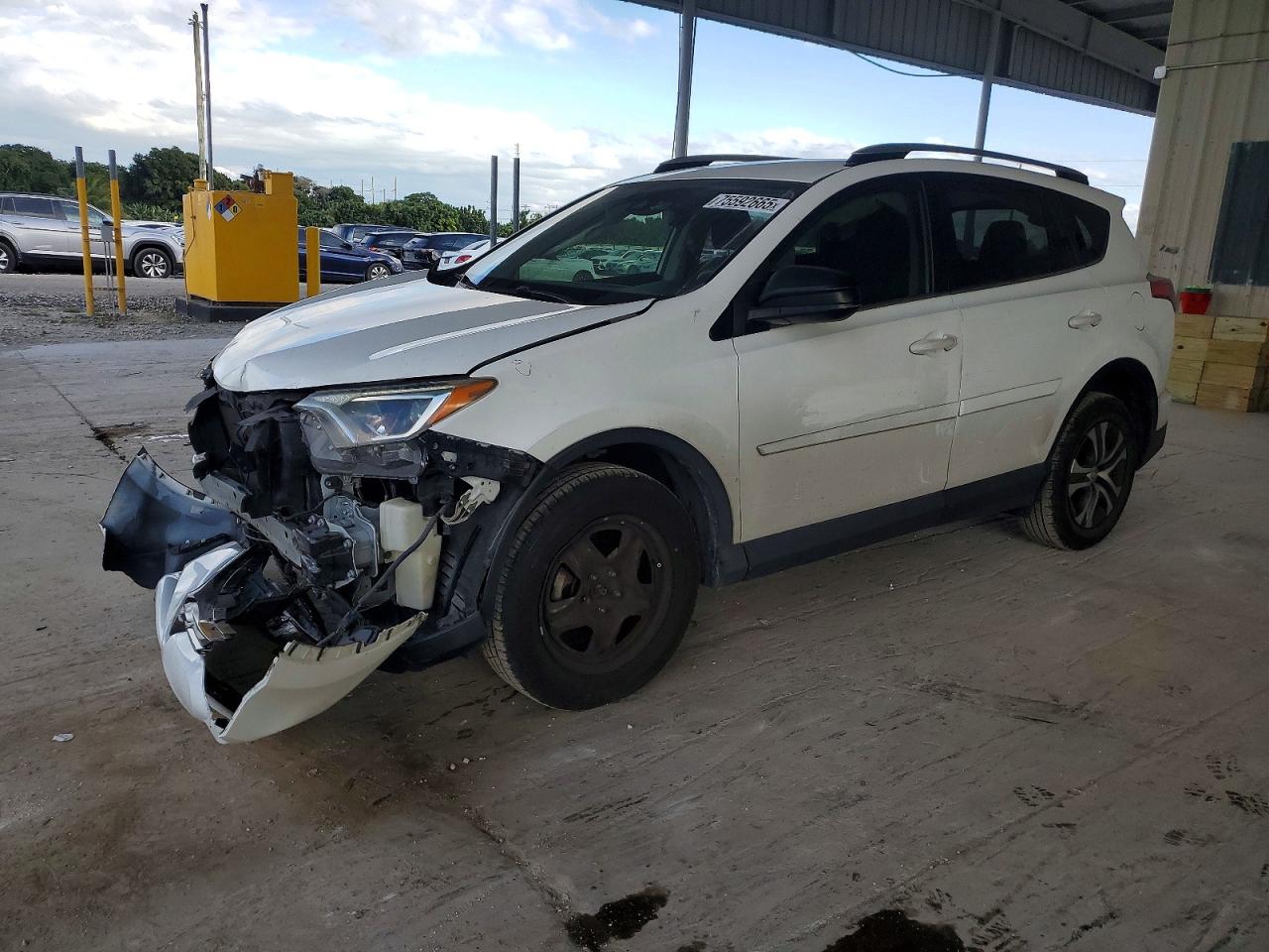 TOYOTA RAV4 2017