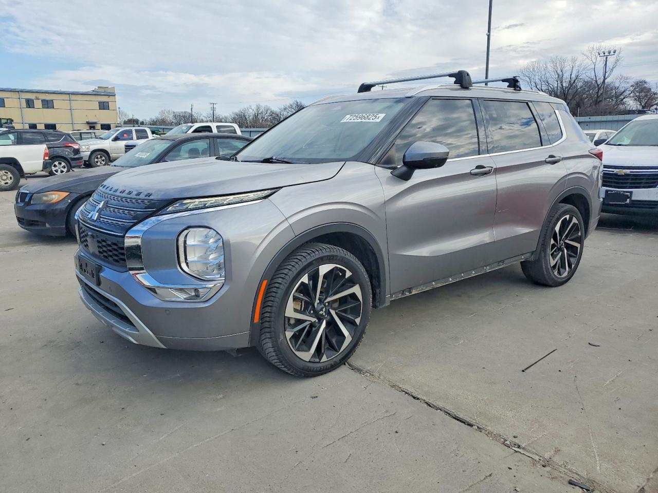 MITSUBISHI OUTLANDER 2022