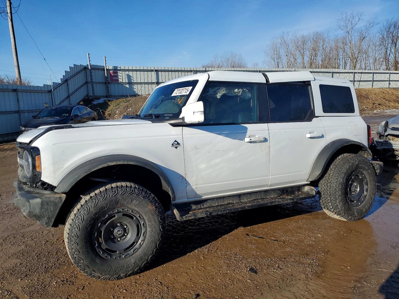 FORD BRONCO OUT 2025