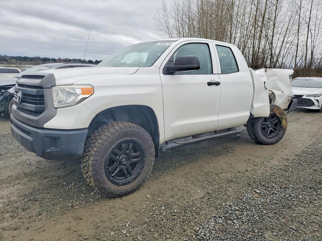 TOYOTA TUNDRA 2016