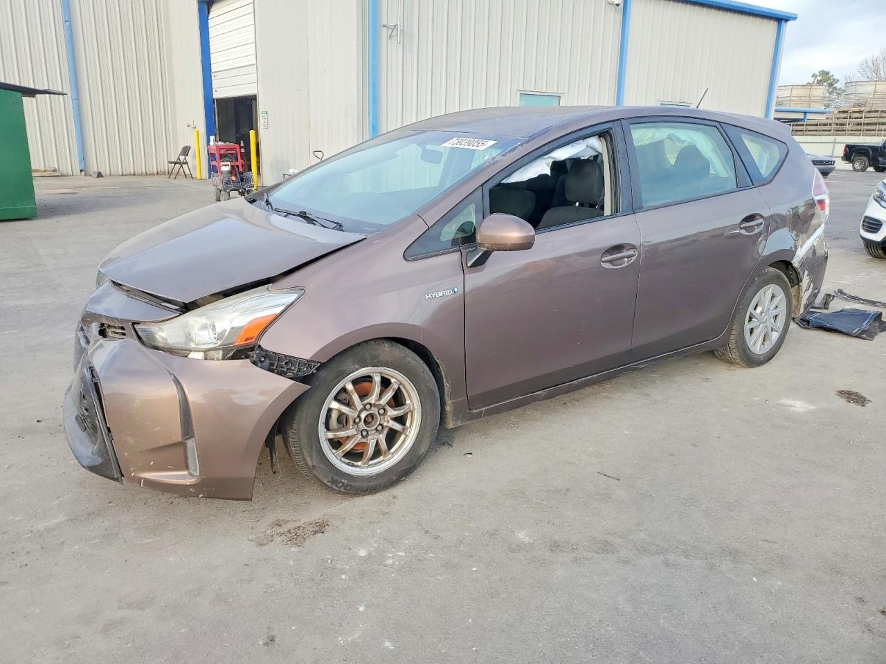 TOYOTA PRIUS V 2015