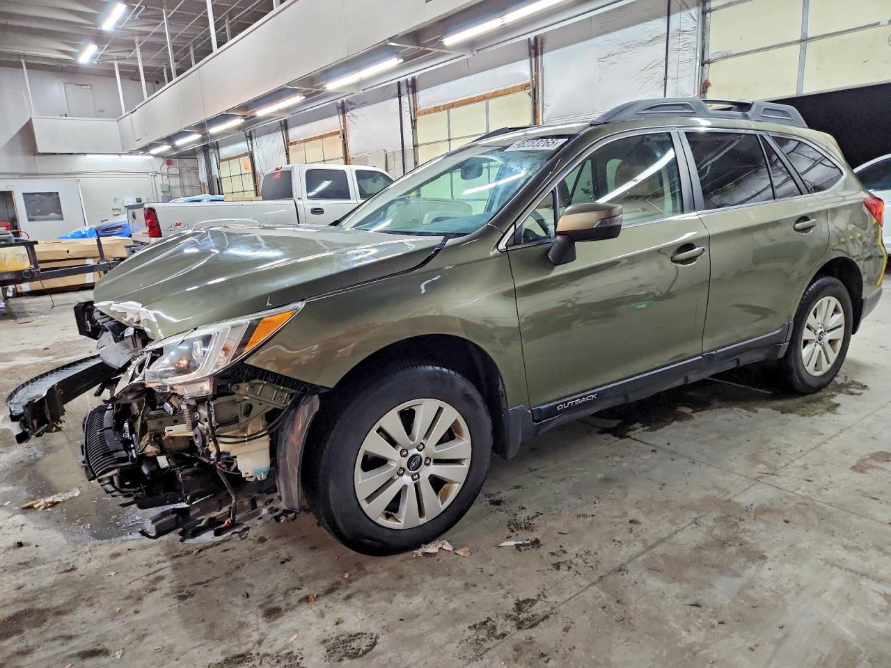 SUBARU OUTBACK 2015