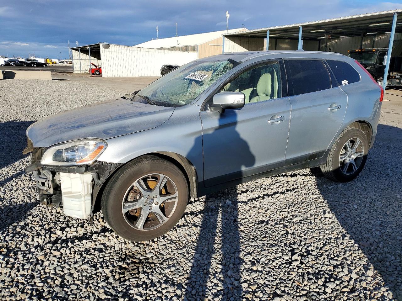 VOLVO XC60 T6 2011