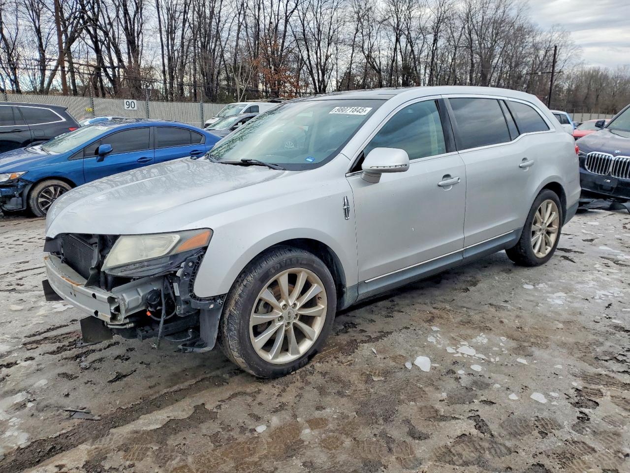 LINCOLN MKT 2012
