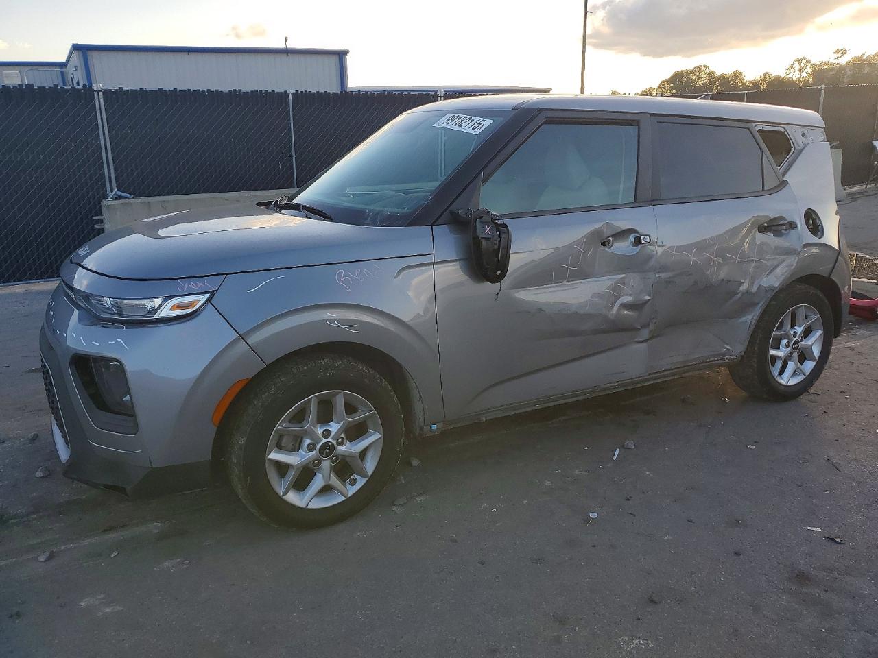 KIA SOUL LX 2022