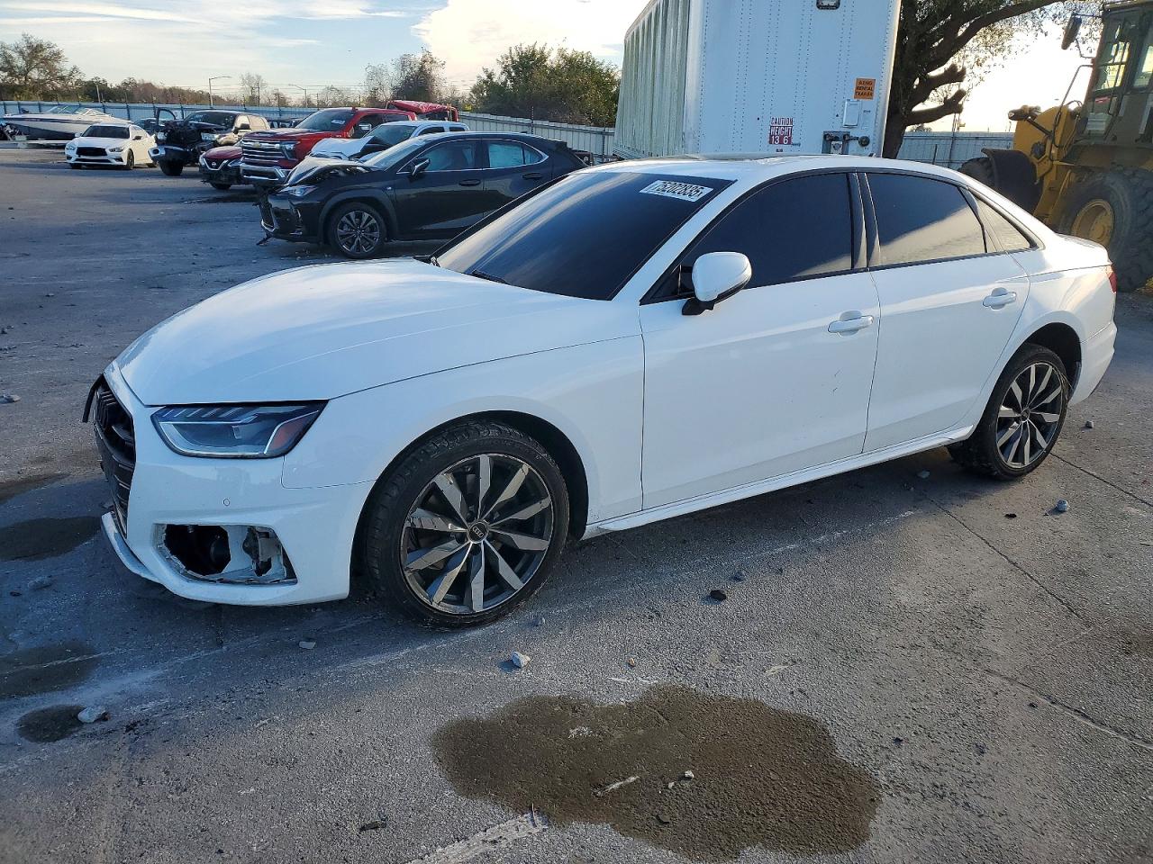 AUDI A4 2022