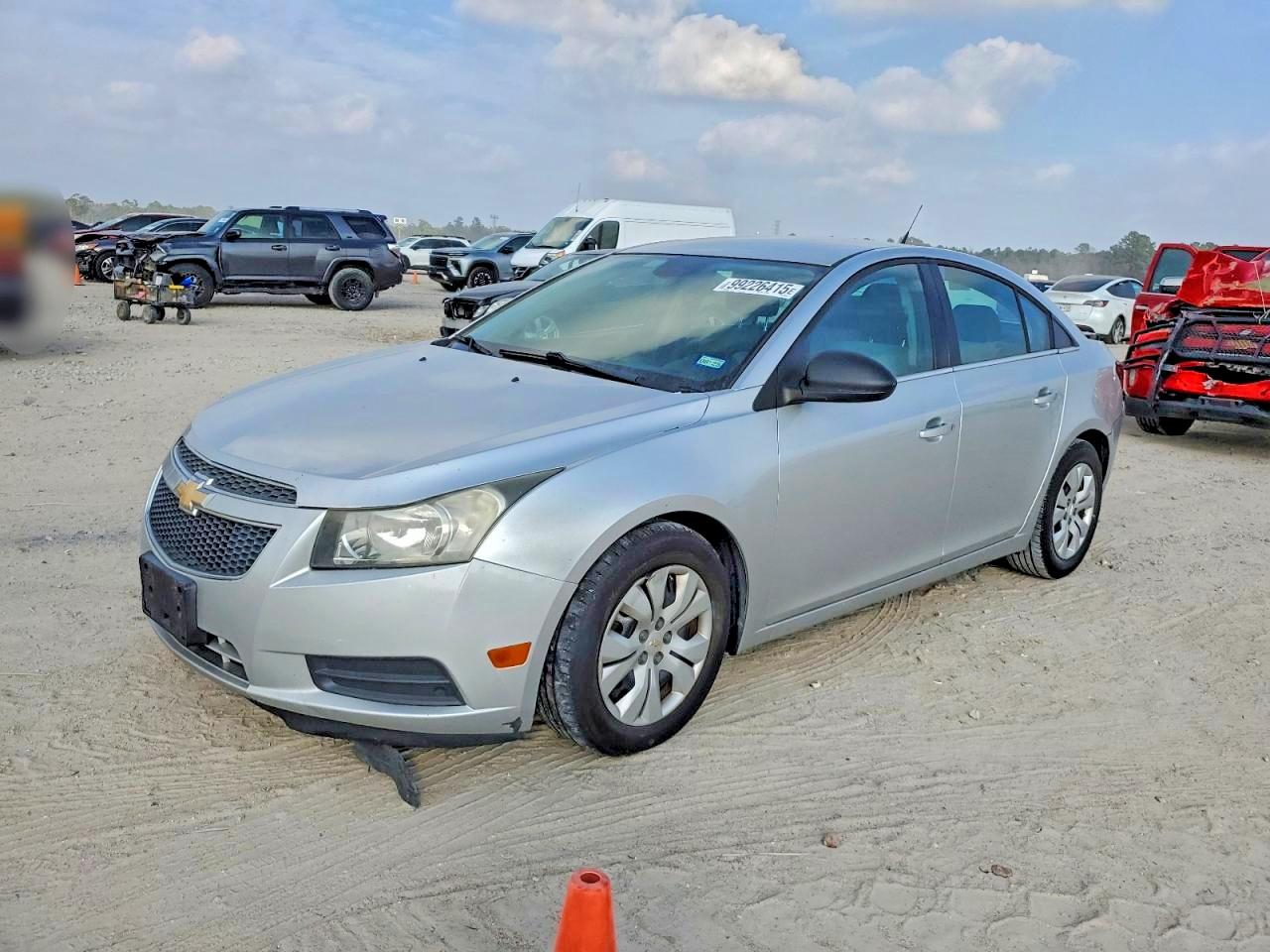 CHEVROLET CRUZE LS 2012