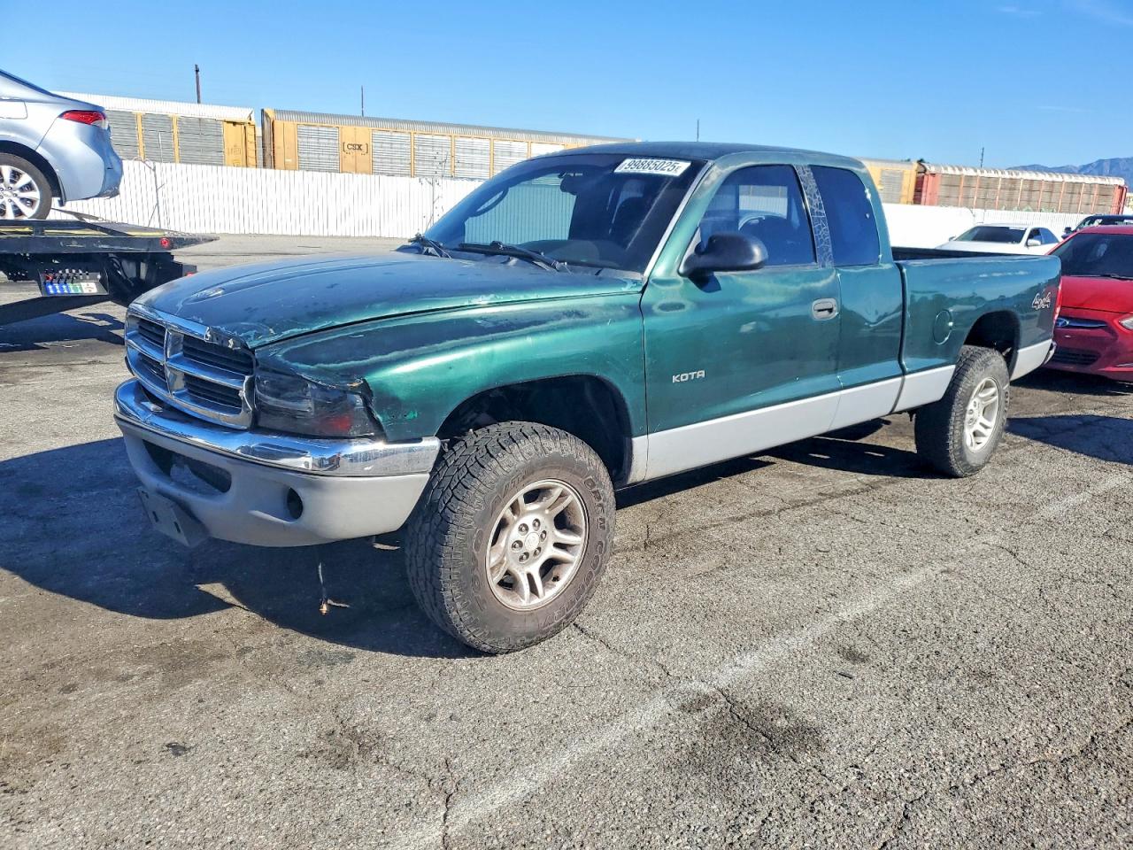 DODGE DAKOTA 2000