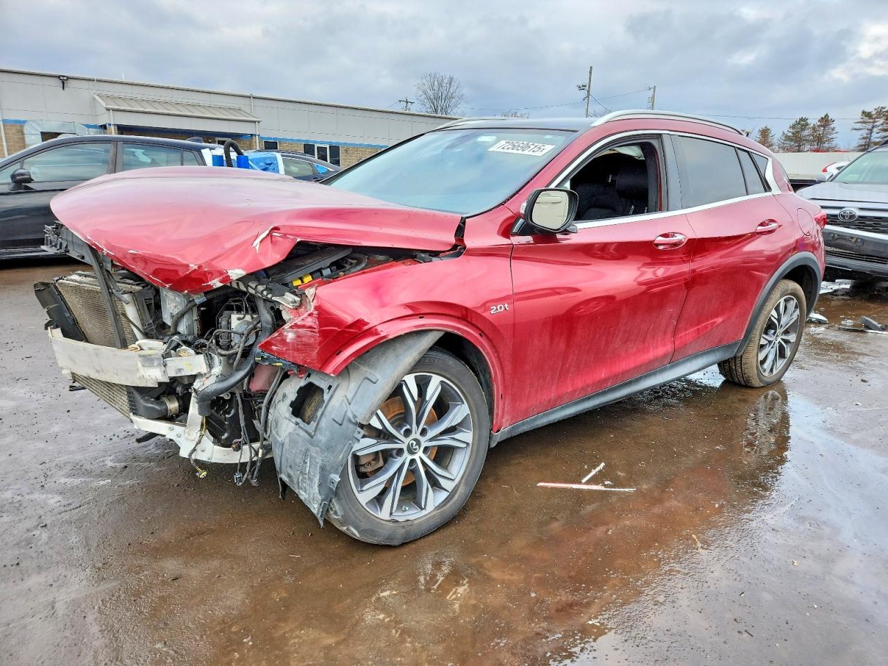 INFINITI QX30 BASE 2017