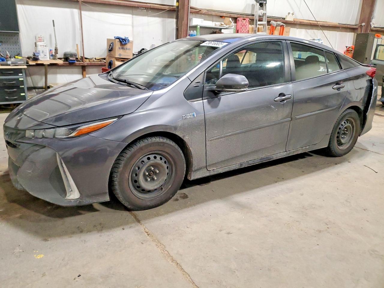 TOYOTA PRIUS PRIME 2021