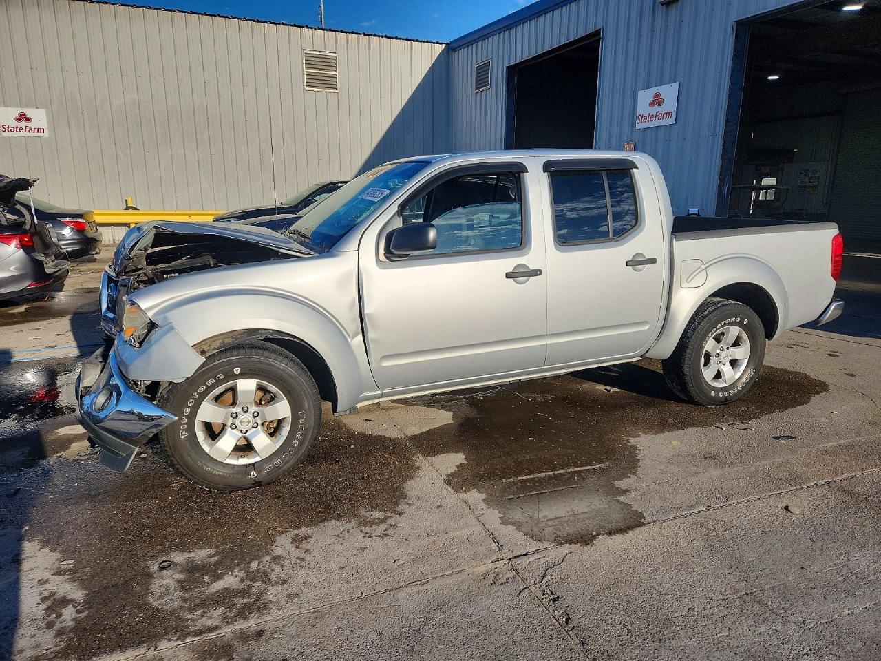NISSAN FRONTIER 2011