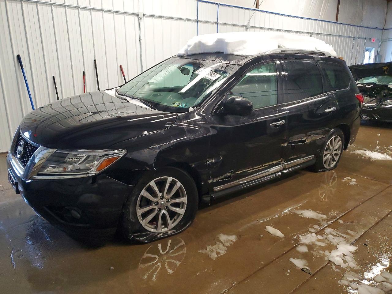 NISSAN PATHFINDER 2016