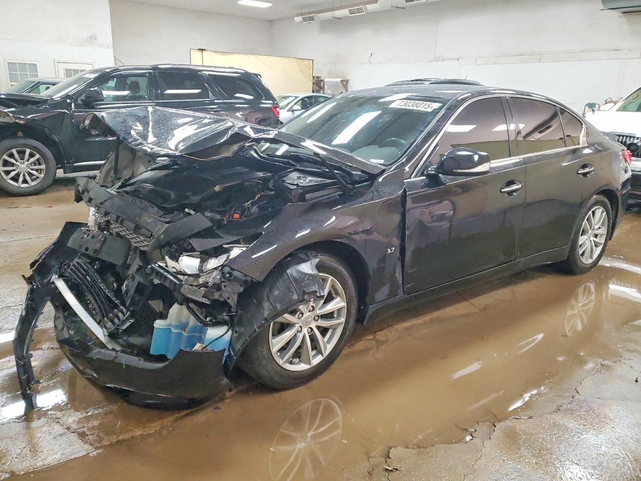 INFINITI Q50 2015