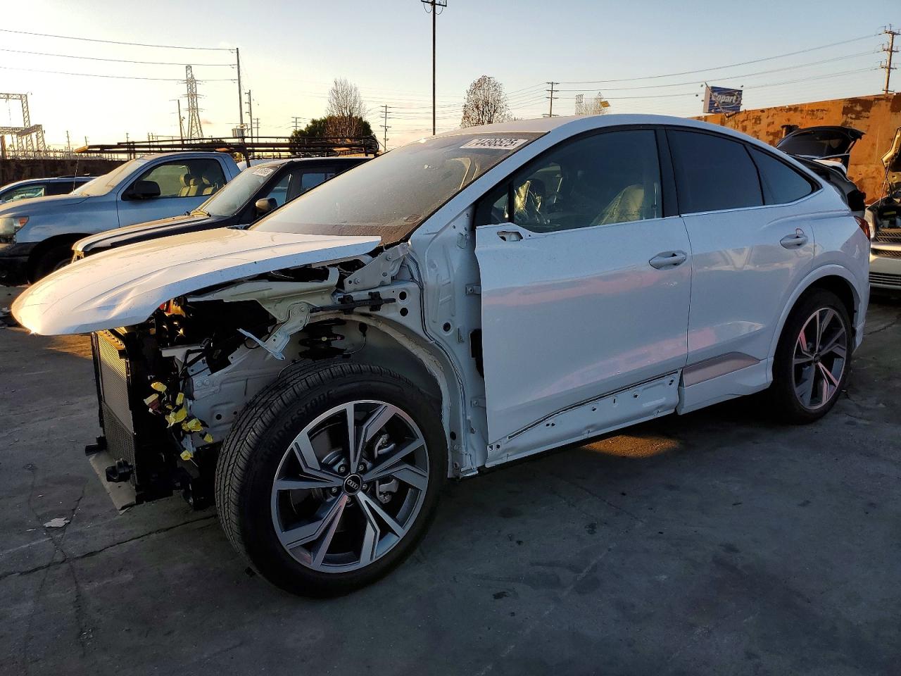 AUDI Q4 E-TRON 2024