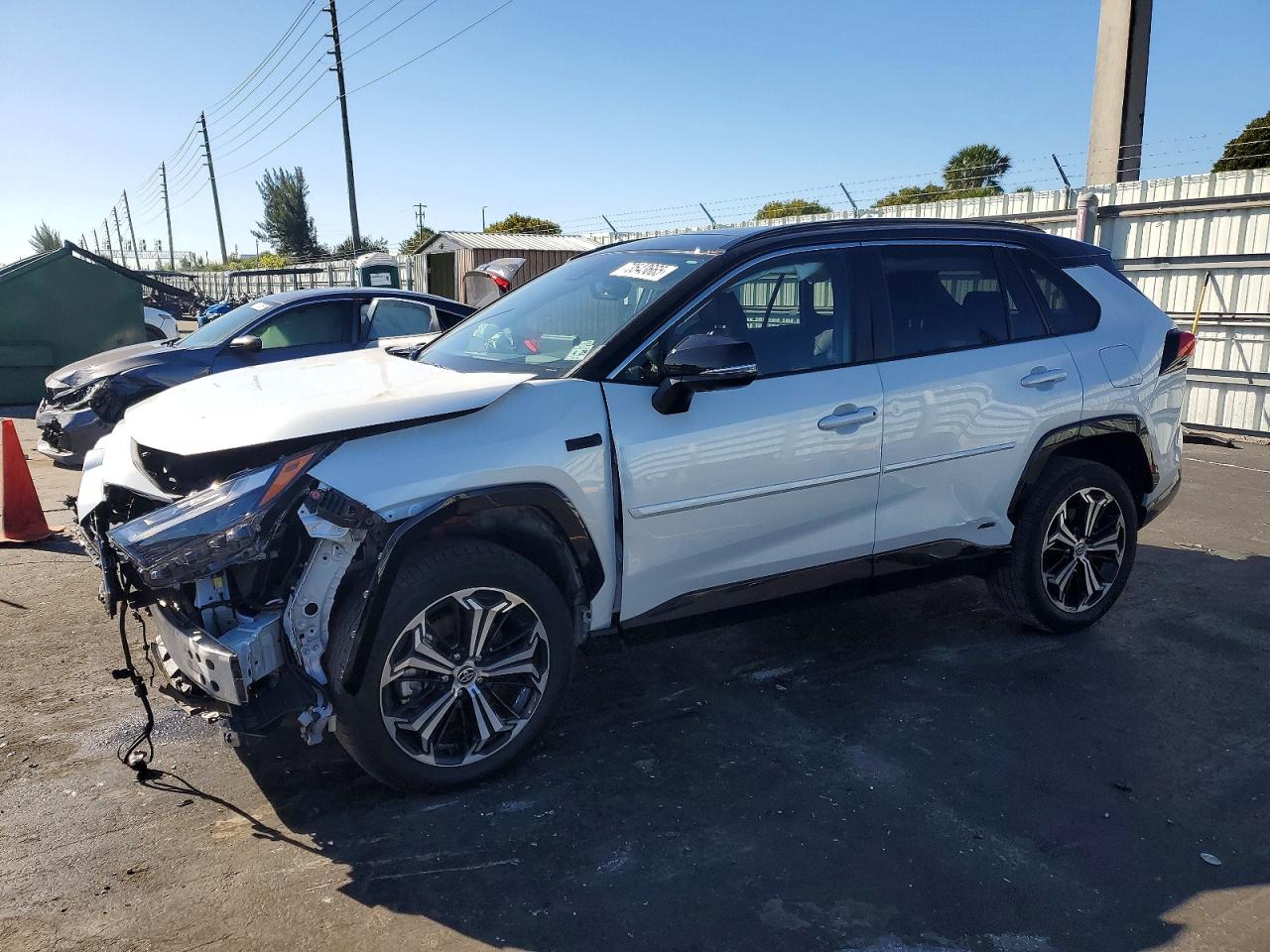 TOYOTA RAV4 PRIME 2024