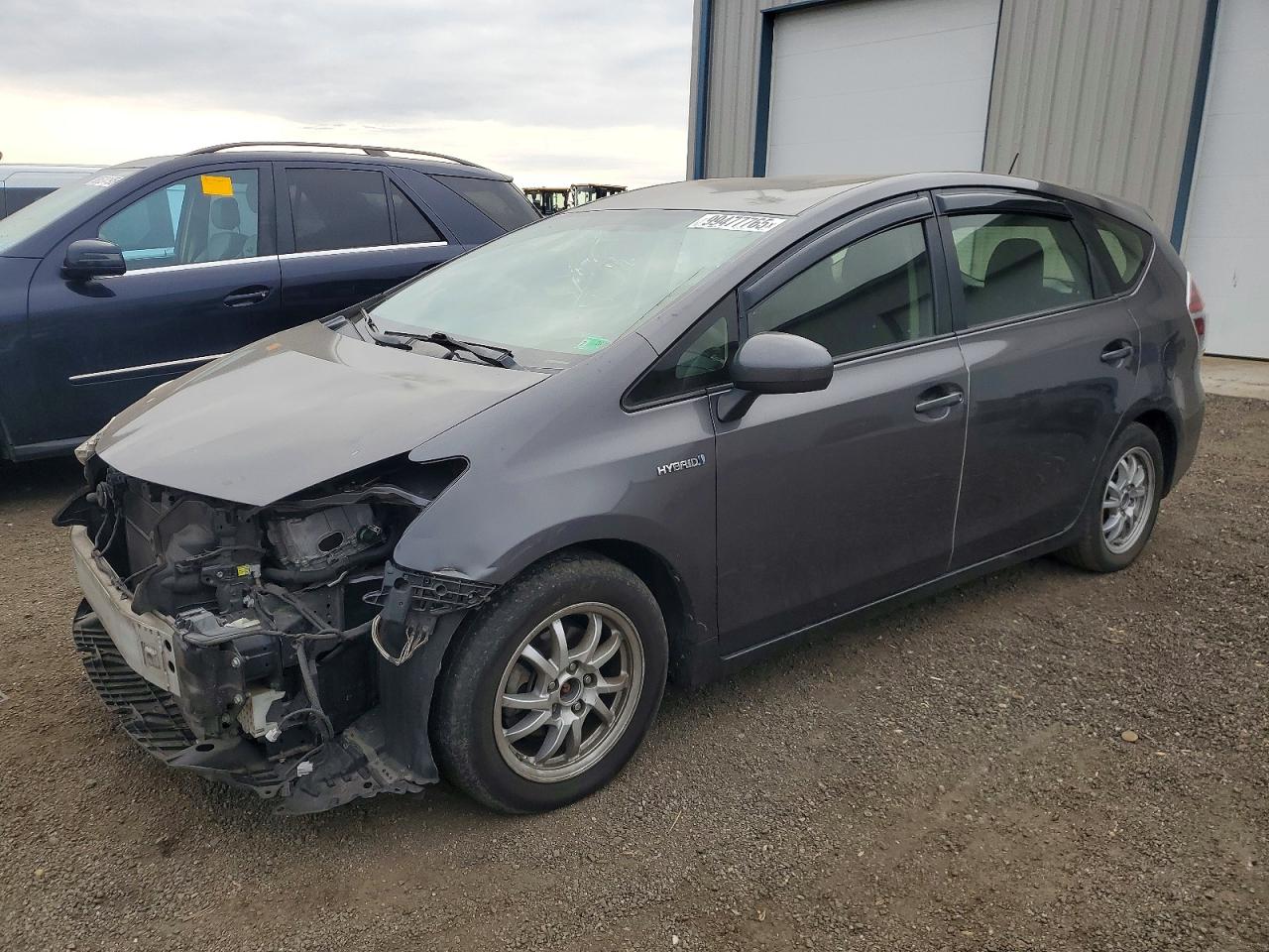TOYOTA PRIUS V 2015