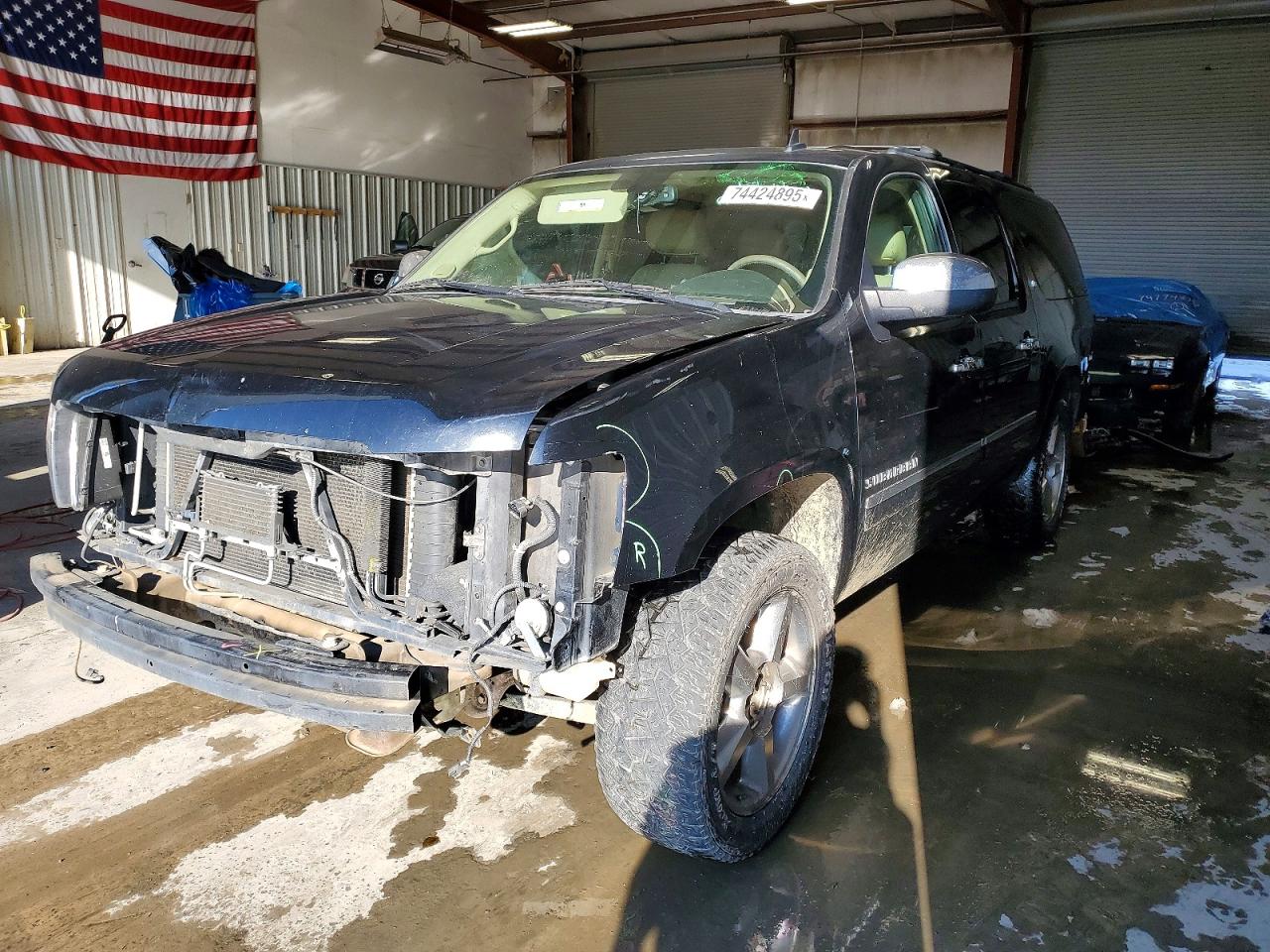 CHEVROLET SUBURBAN 2012