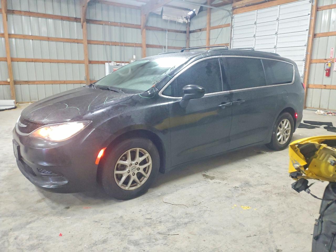 CHRYSLER VOYAGER 2021
