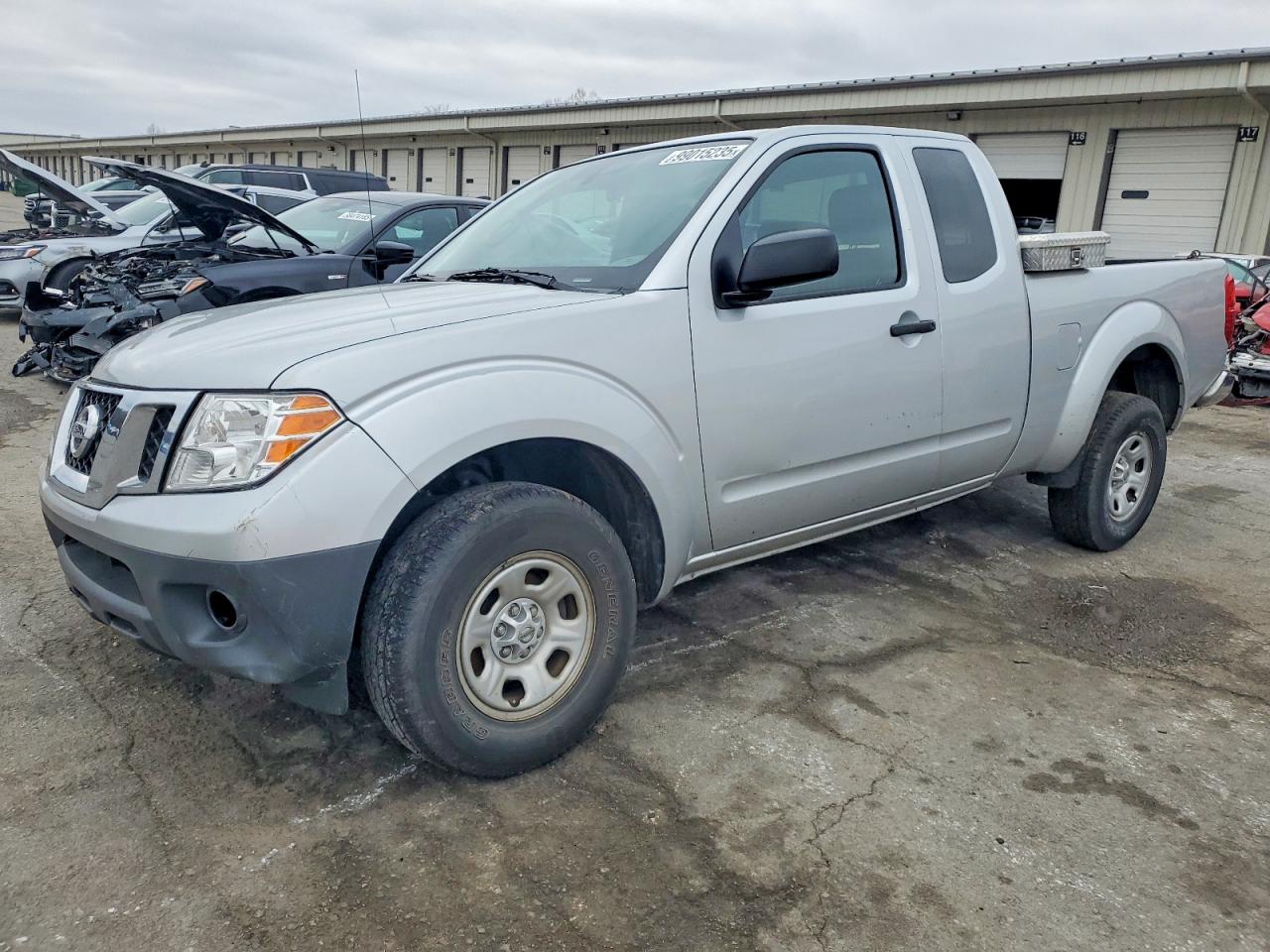NISSAN FRONTIER 2016