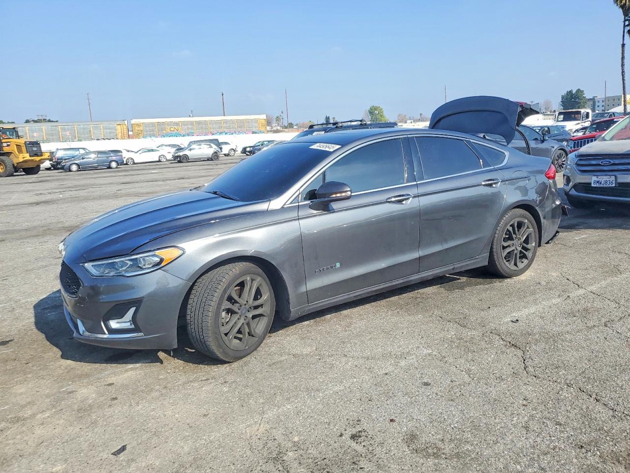 FORD FUSION 2019