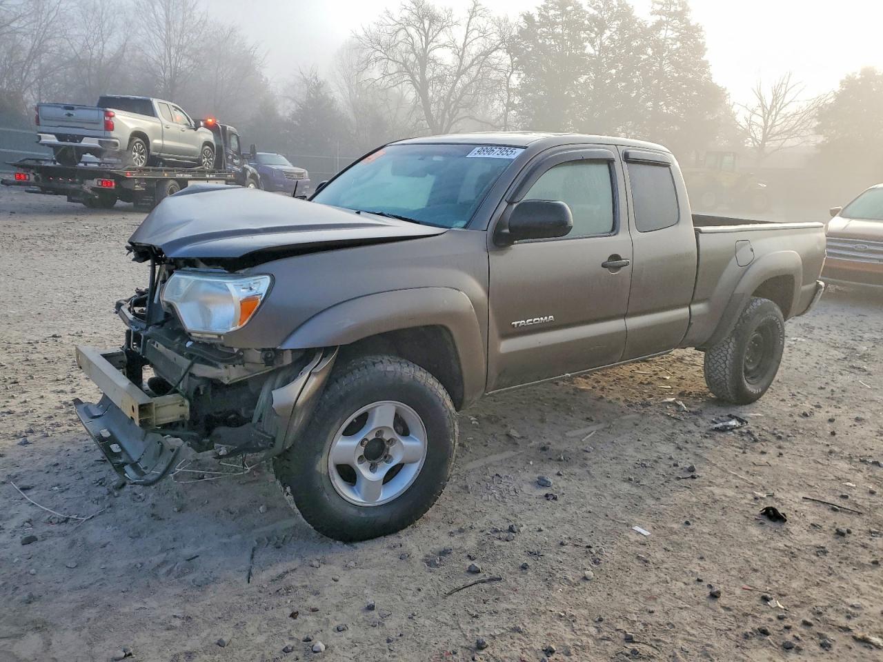 TOYOTA TACOMA ACC 2012