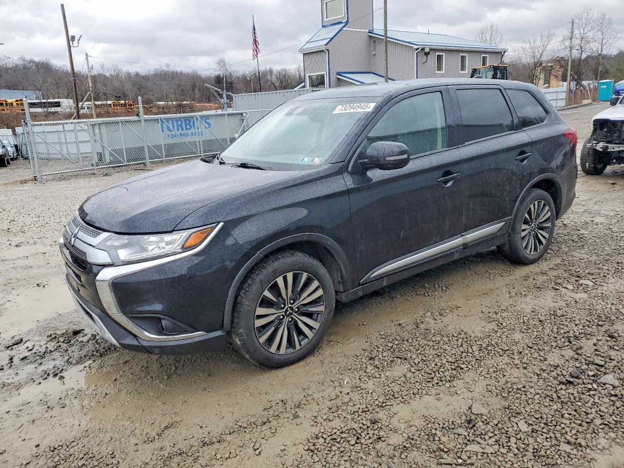 MITSUBISHI OUTLANDER 2020