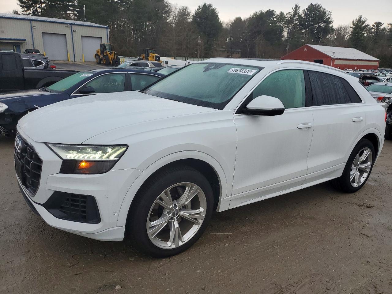 AUDI Q8 2020