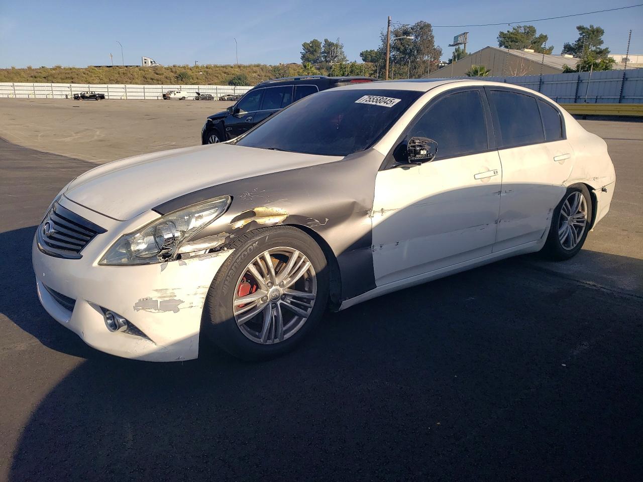 INFINITI G37 2011