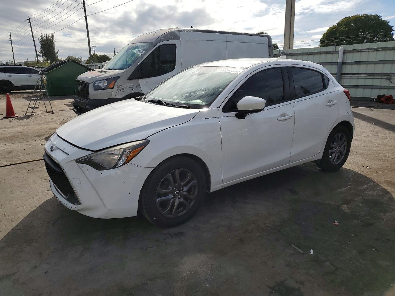TOYOTA YARIS 2020