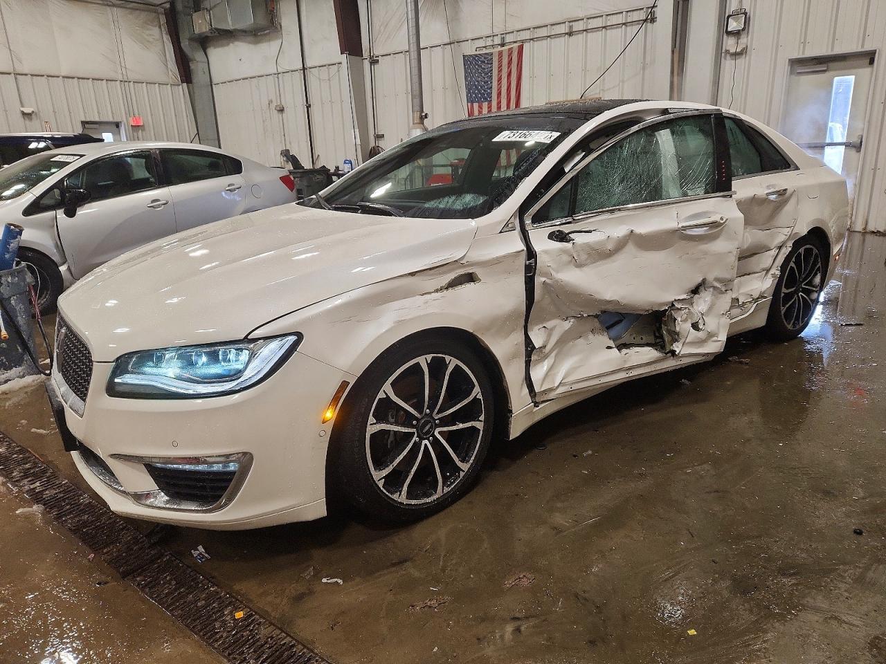 LINCOLN MKZ 2017