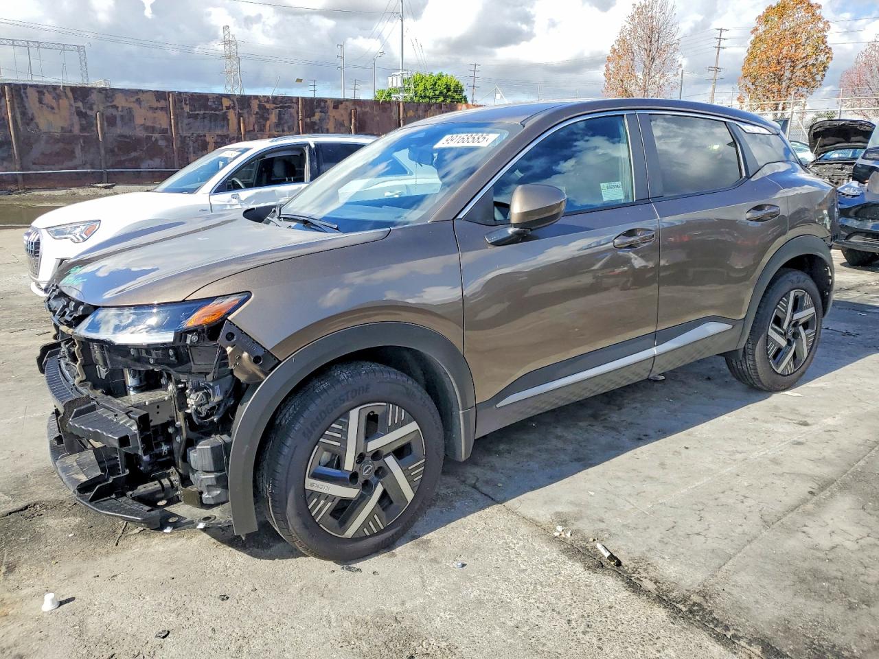 NISSAN KICKS 2025