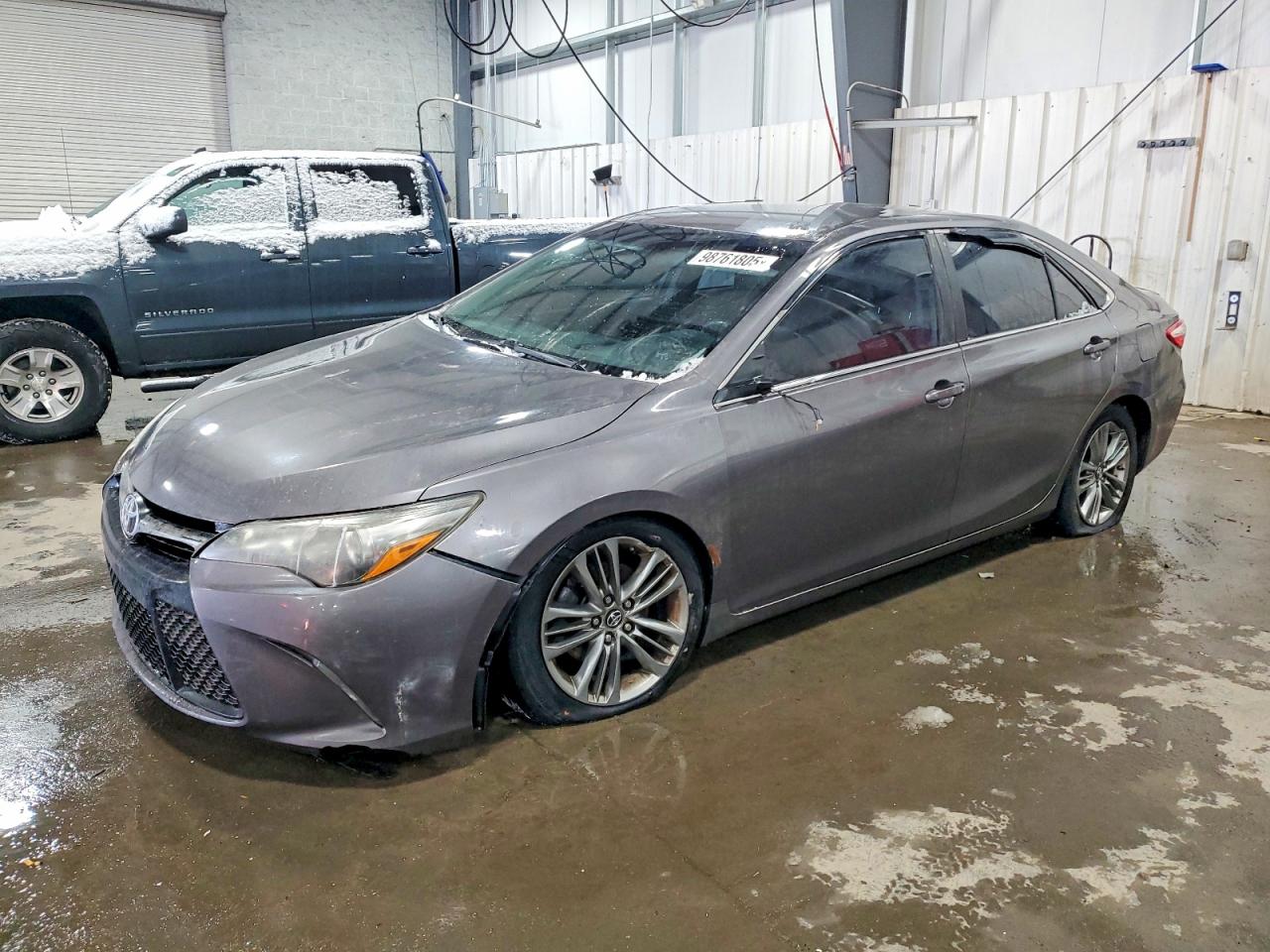 TOYOTA CAMRY 2017