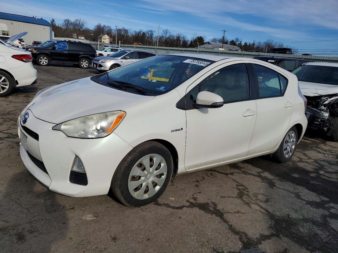 TOYOTA PRIUS C 2012