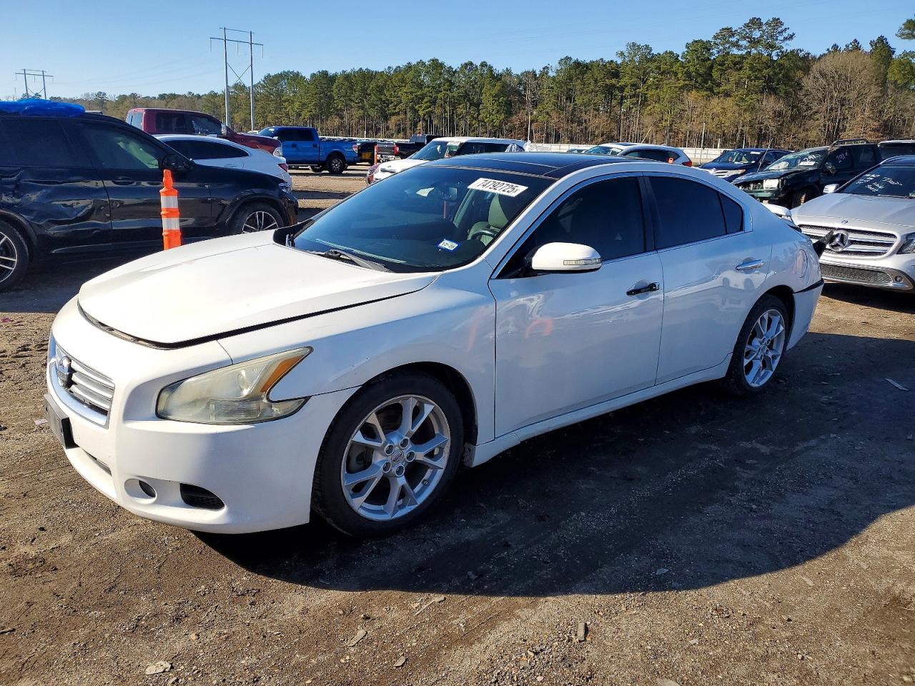 NISSAN MAXIMA 2012