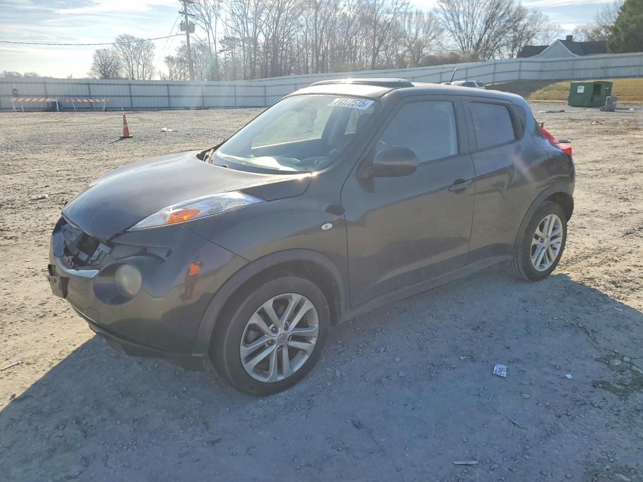 NISSAN JUKE 2012