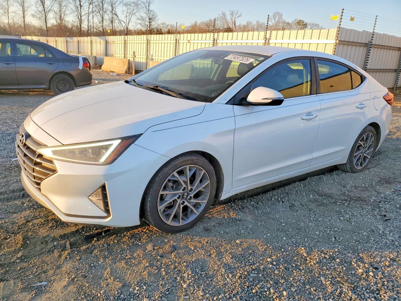 HYUNDAI ELANTRA 2019