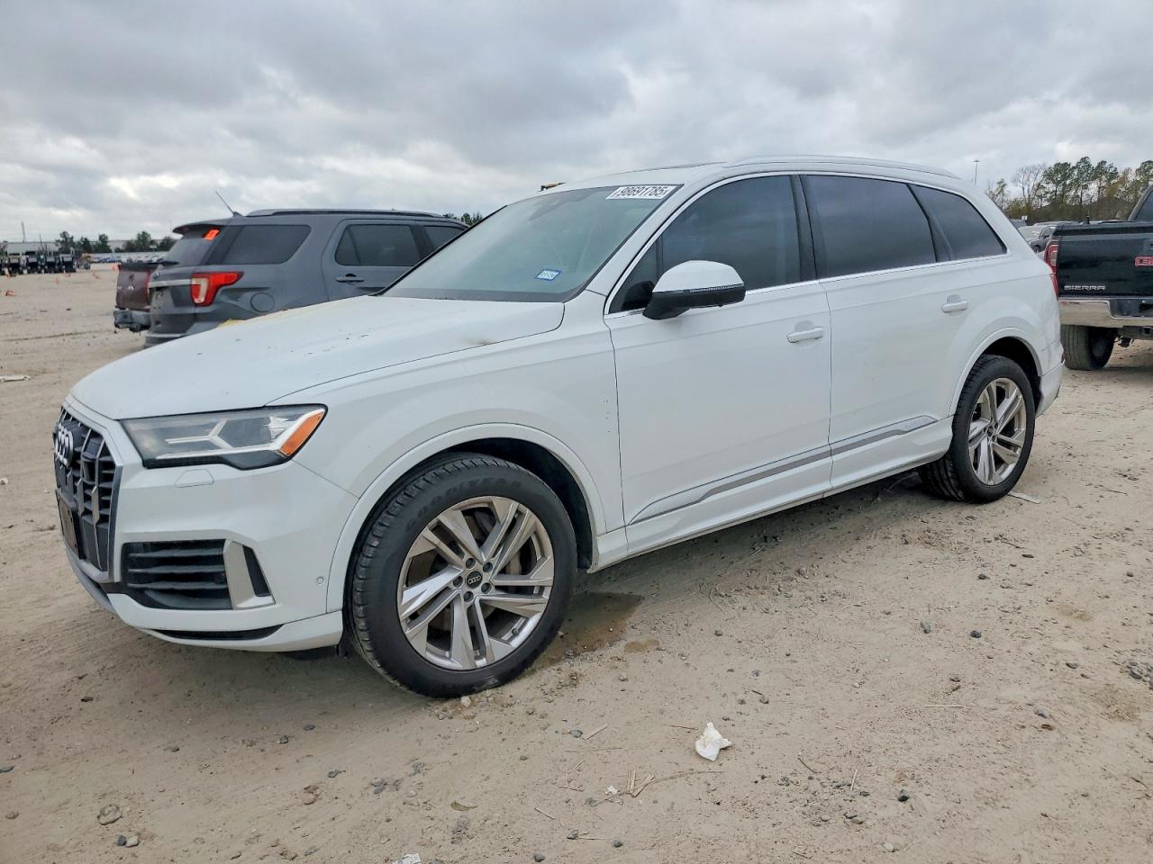 AUDI Q7 PREMIUM 2023