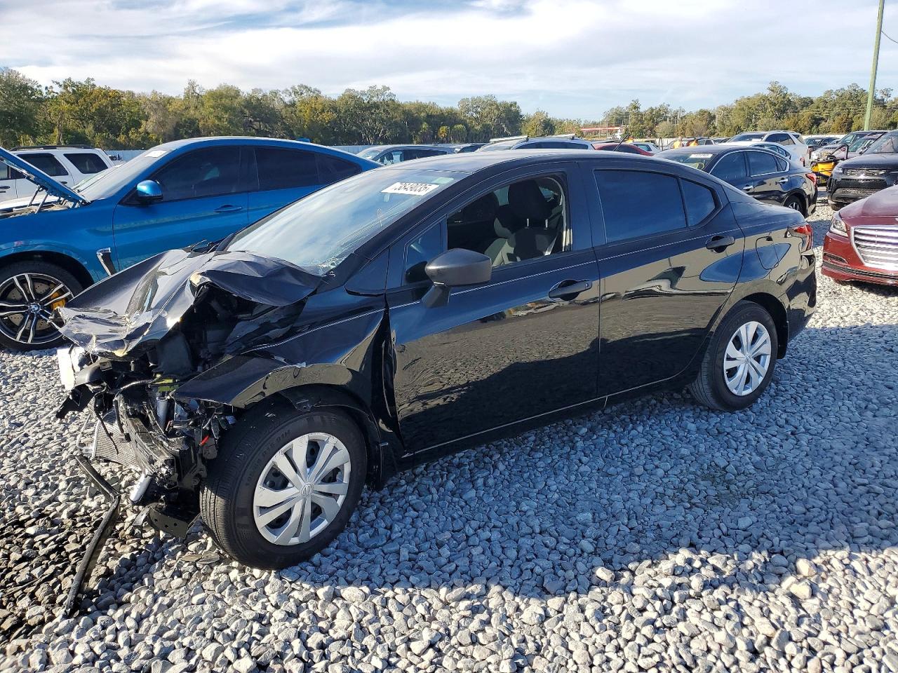 NISSAN VERSA 2024
