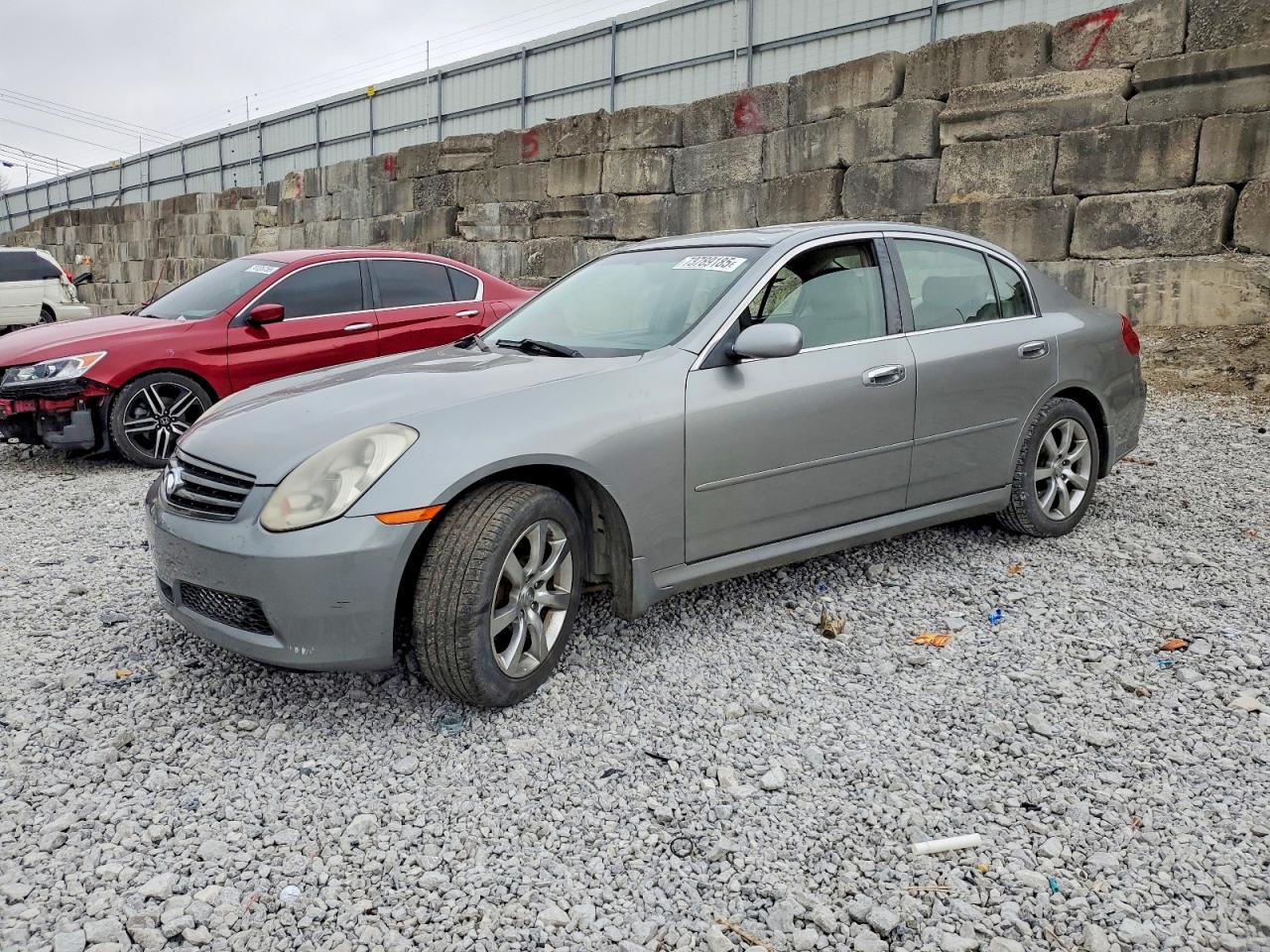 INFINITI G35 2005