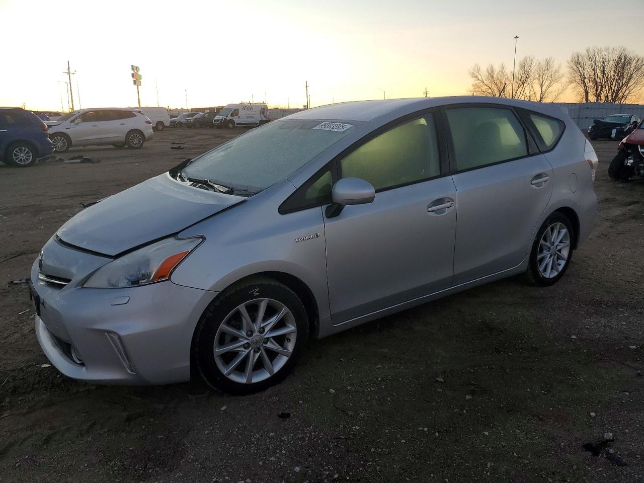 TOYOTA PRIUS V 2012