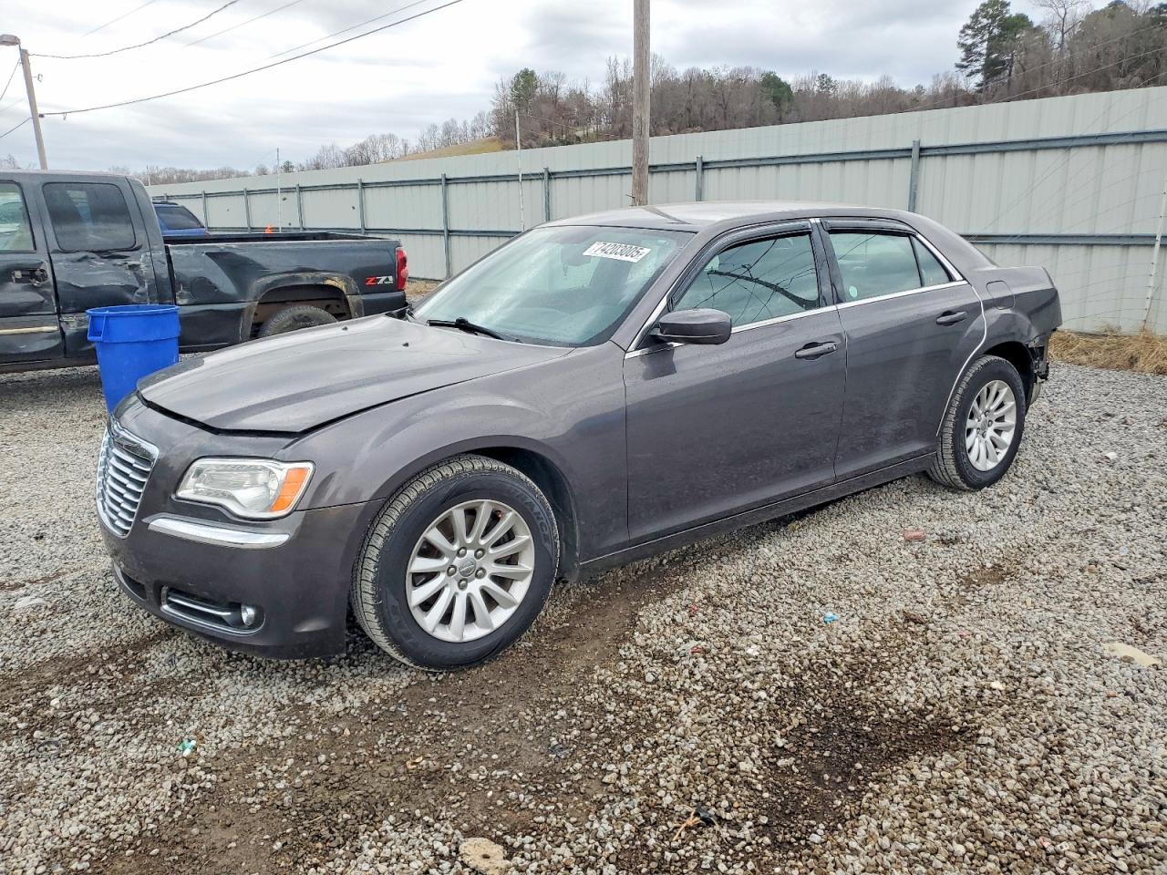 CHRYSLER 300 2013