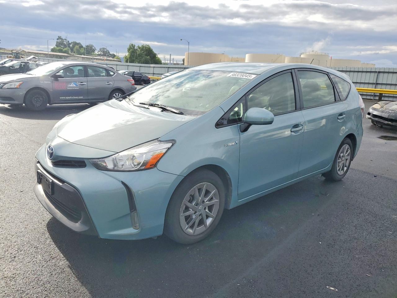 TOYOTA PRIUS V 2017