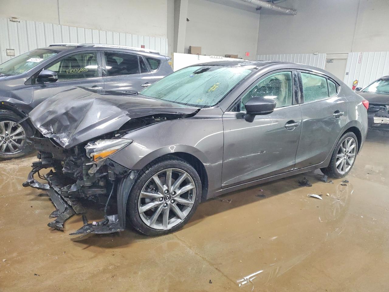 MAZDA 3 2018